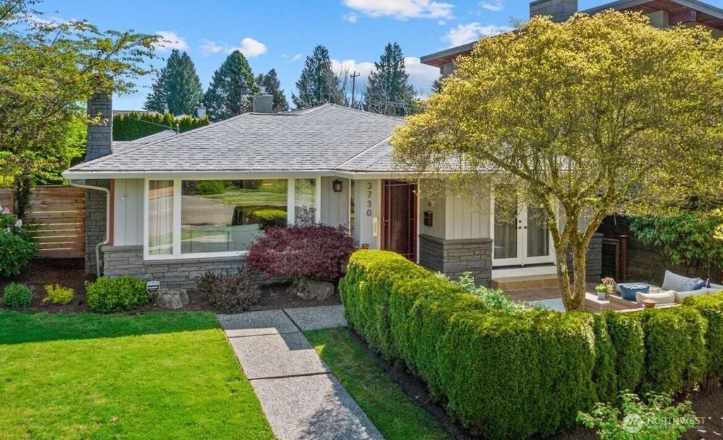 Photo of 3730 Magnolia Boulevard W, Seattle, WA 98199 (MLS # 2364208)