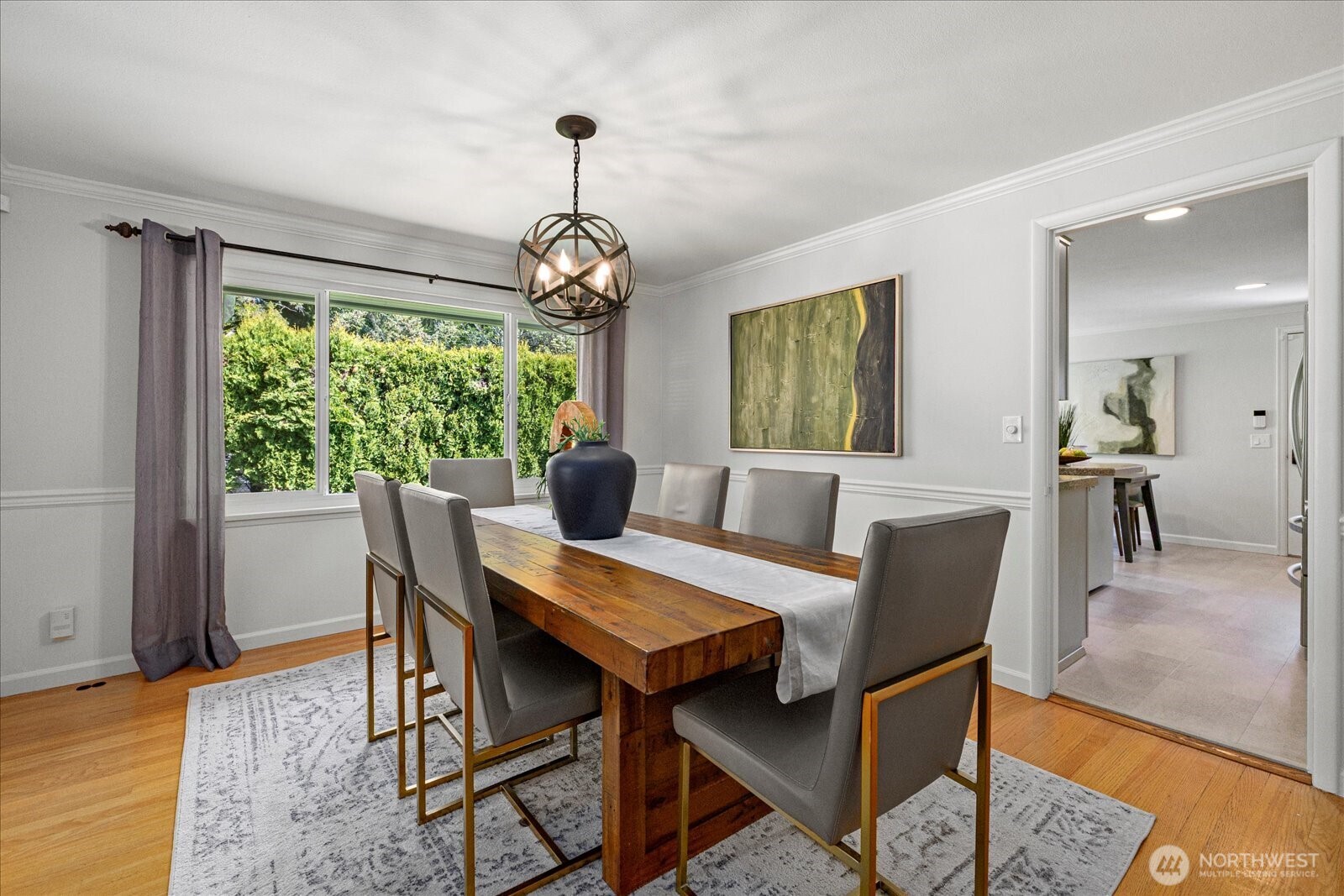 3730 Magnolia Boulevard W