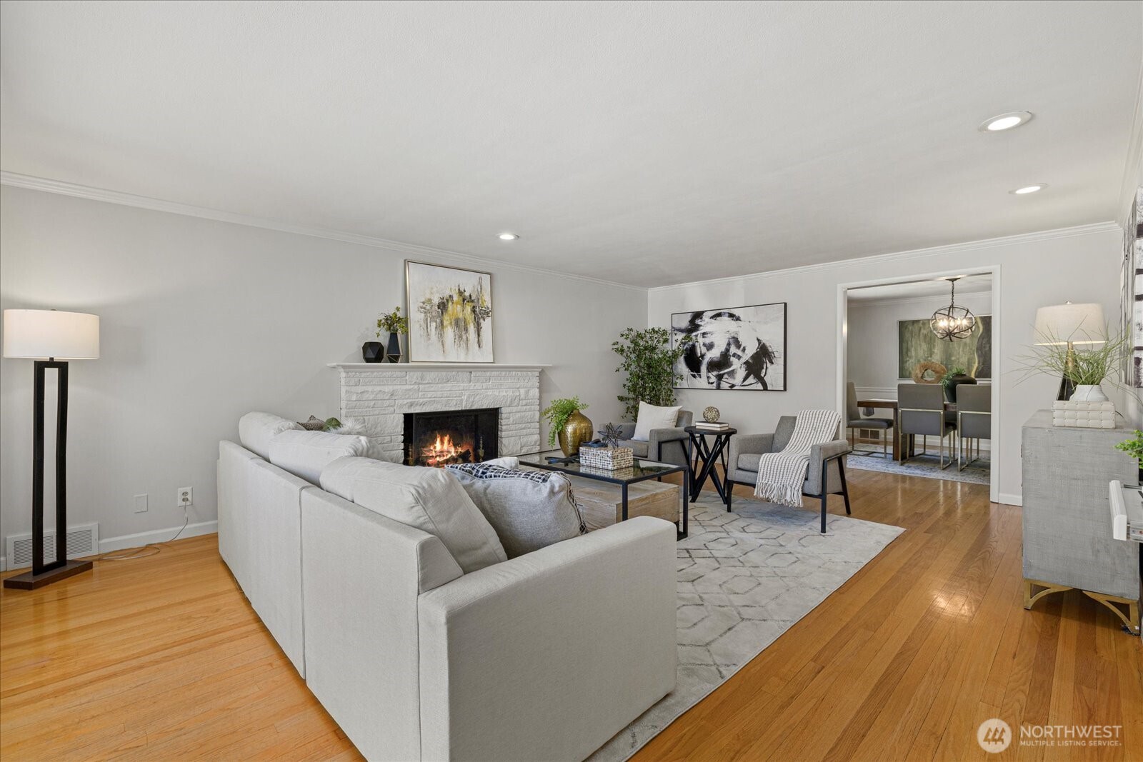3730 Magnolia Boulevard W
