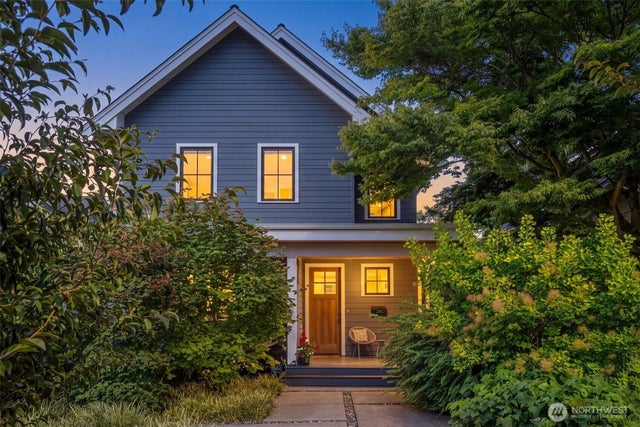 2910 9th Avenue W, Seattle
