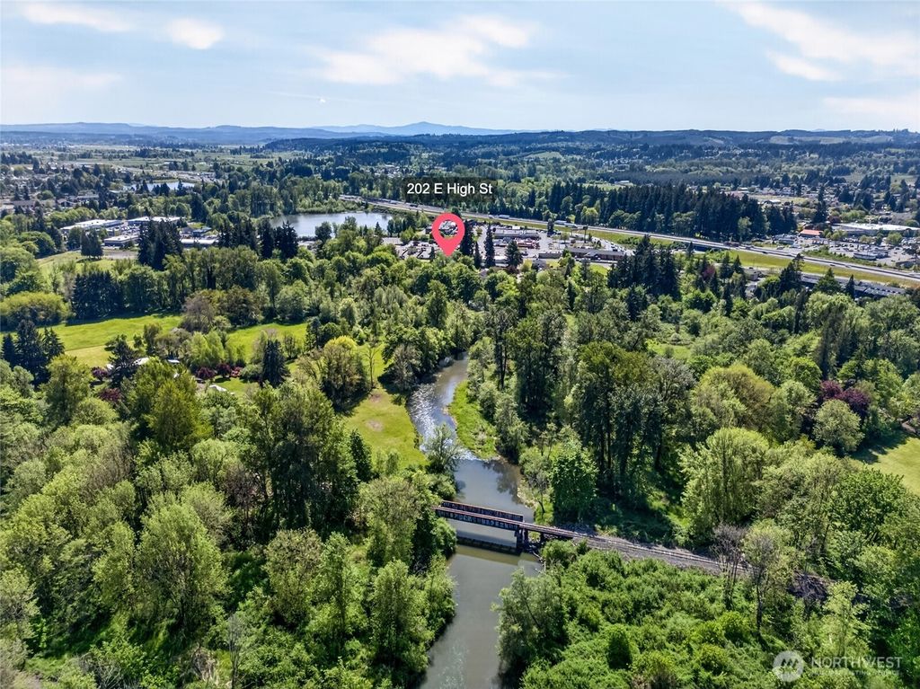 Photo of 202 E HIGH STREET ST, Centralia, WA 98531 (MLS # 2518541)