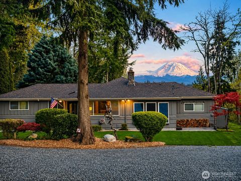 Photo of 21437 SE 232nd Street, Maple Valley, WA 98038 (MLS # 2515001)