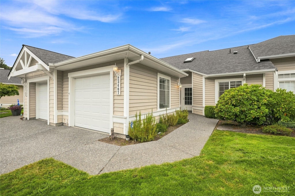 Photo of 23407 52nd Place S #11-3, Kent, WA 98032 (MLS # 2574101)