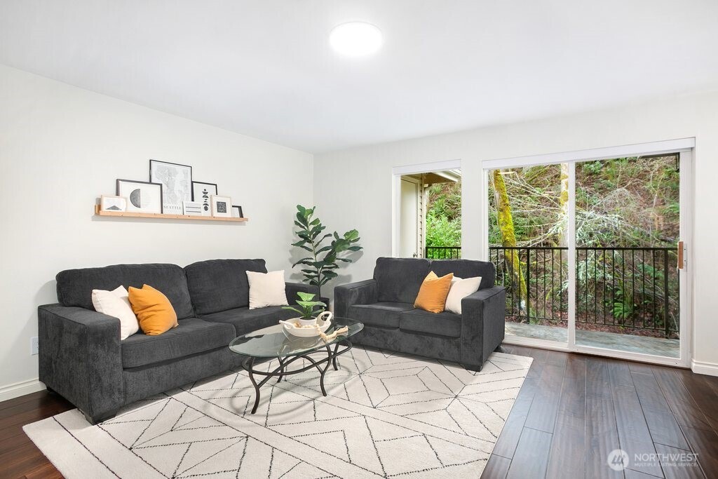 595 Newport Way NW C4