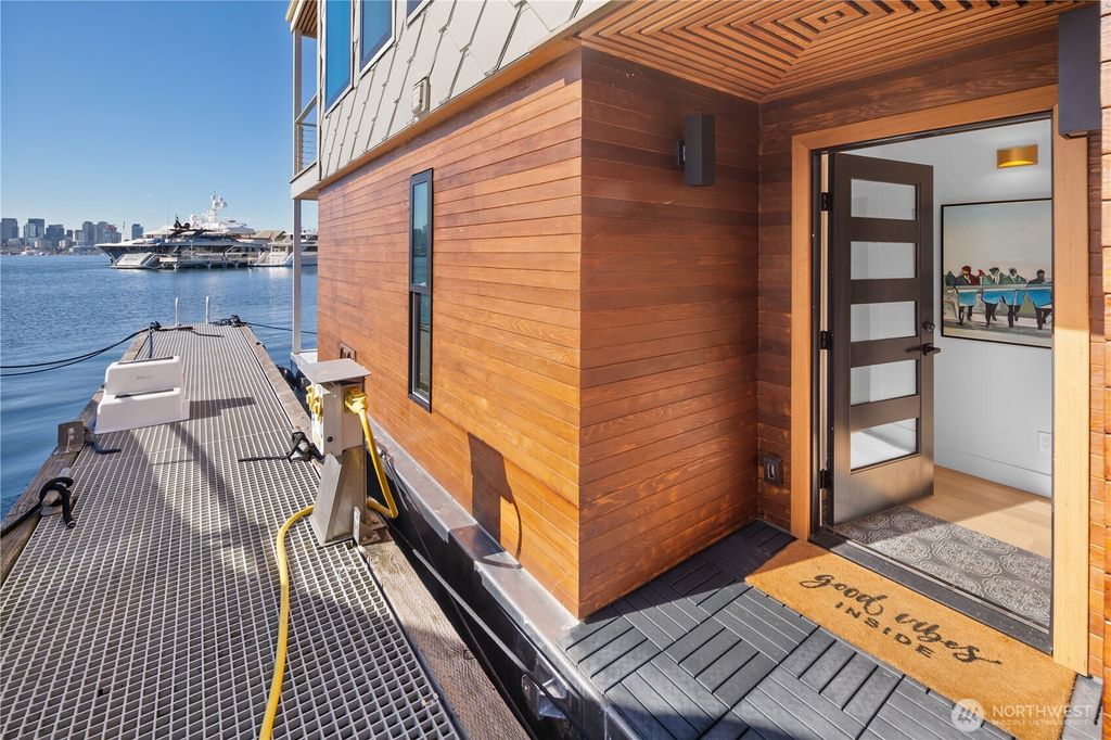 Photo of 2309 N Northlake Way #13, Seattle, WA 98107 (MLS # 2504701)