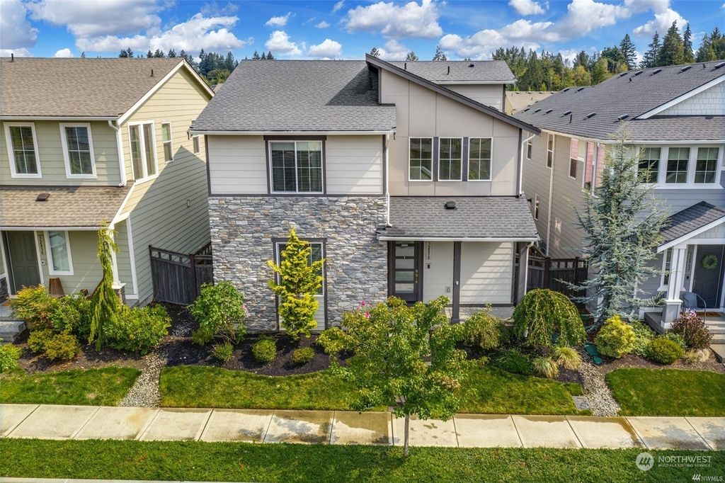 Photo of 32850 Pine Avenue SE, Black Diamond, WA 98010 (MLS # 2203995)