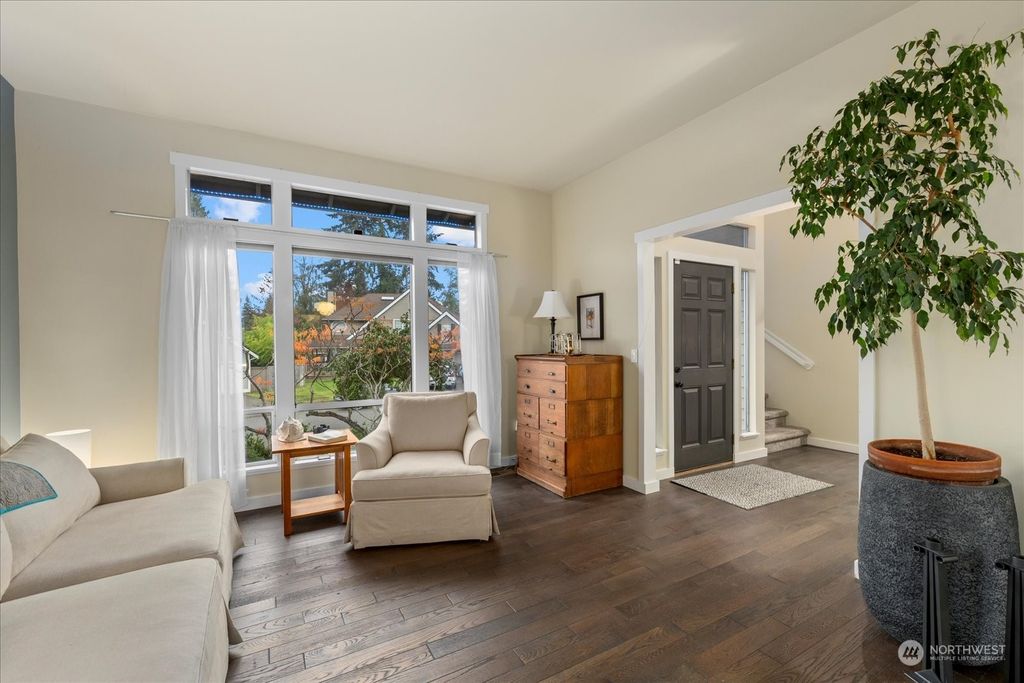 Photo of 324 S 302nd Place, Federal Way, WA 98003 (MLS # 2302193)