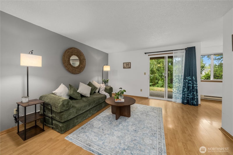 303 Kenyon Street NW 2A