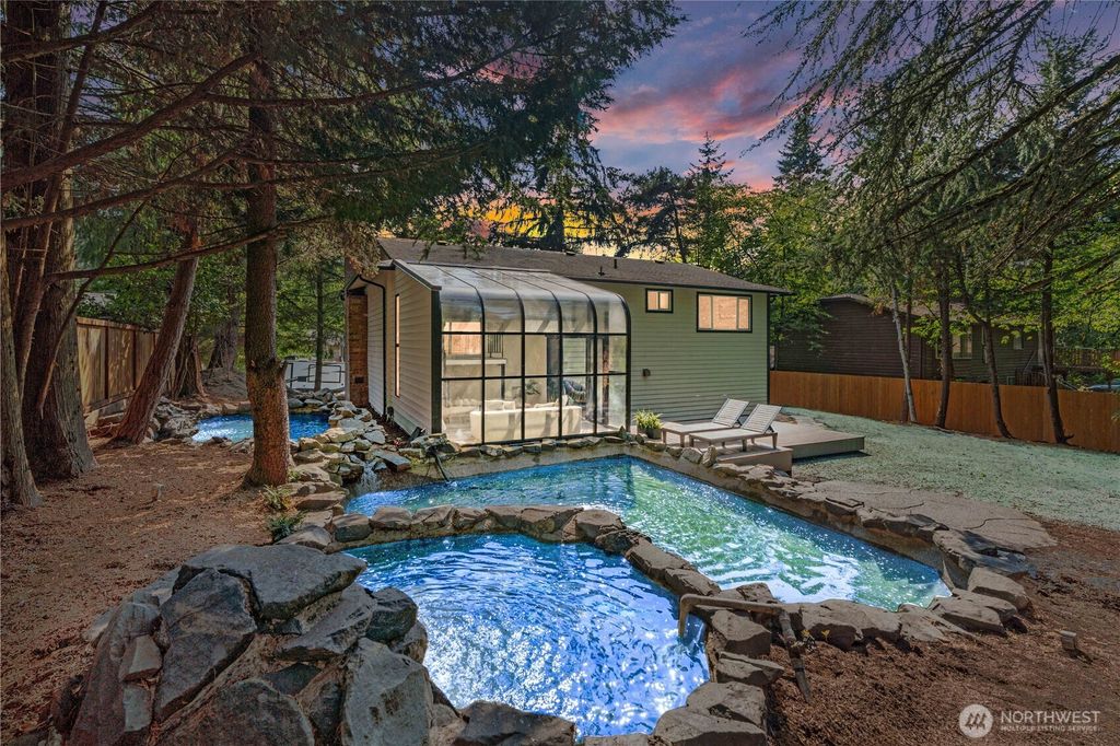 Photo of 2012 S 331st Street, Federal Way, WA 98003 (MLS # 2429740)