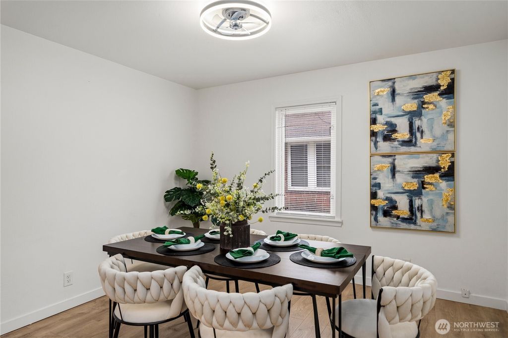 Photo of 535 Morris Avenue S, Renton, WA 98057 (MLS # 2492038)