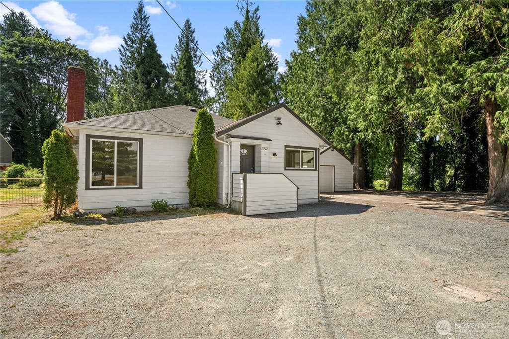 Photo of 11522 51st Avenue NE, Marysville, WA 98272 (MLS # 2545916)