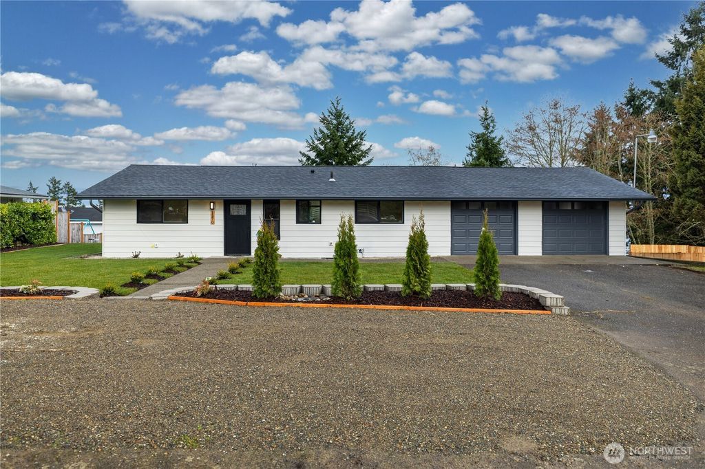 Photo of 1270 Lansing Avenue, Bremerton, WA 98312 (MLS # 2484091)