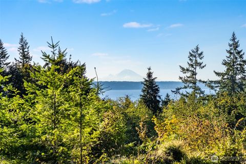 Photo of 3681 Kingston Court, Clinton, WA 98236 (MLS # 2445136)