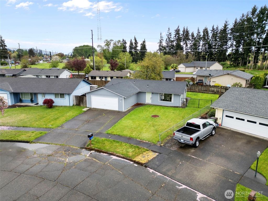 Photo of 7 Olive Court, Longview, WA 98632 (MLS # 2511257)