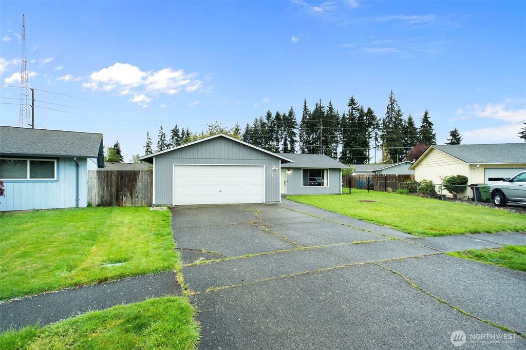 Photo of 7 Olive Court, Longview, WA 98632 (MLS # 2511257)