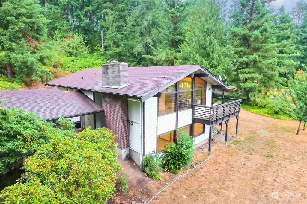 Photo of 27454 SE 403rd Street, Enumclaw, WA 98022 (MLS # 2156429)