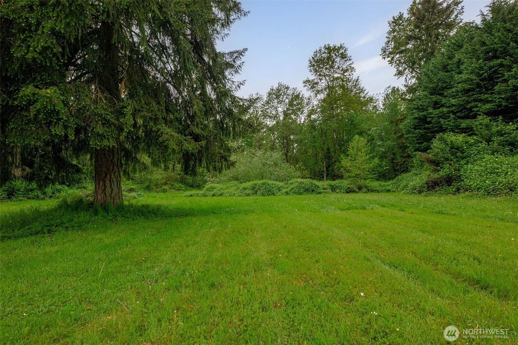 Photo of 126 xx TBD 176th Avenue NE, Woodinville, WA 98072 (MLS # 2523010)