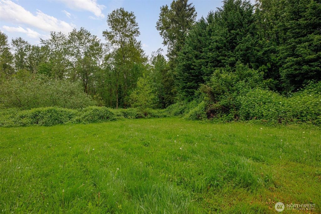 Photo of 126 xx TBD 176th Avenue NE, Woodinville, WA 98072 (MLS # 2523010)
