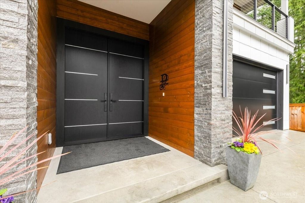 Photo of 22713 SE 34th Court, Sammamish, WA 98075 (MLS # 2495918)