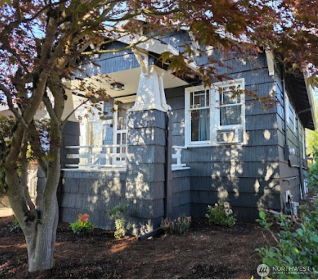 Photo of 5330 9th Avenue NE, Seattle, WA 98105 (MLS # 2543552)