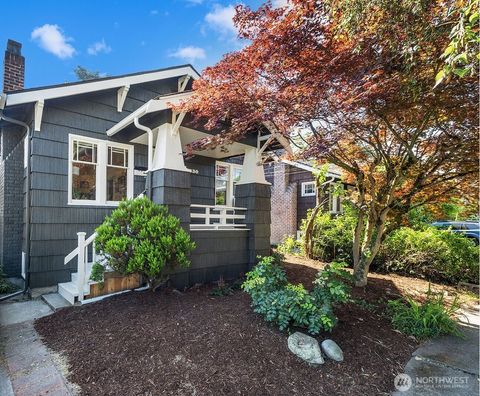 Photo of 5330 9th Avenue NE, Seattle, WA 98105 (MLS # 2543552)
