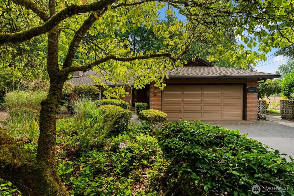 Photo of 6001 44th Avenue NW, Gig Harbor, WA 98335 (MLS # 2572943)