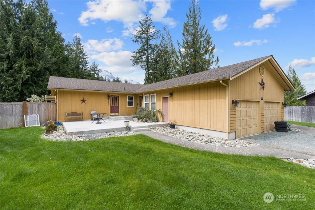 Photo of 413 Trail Street W, Darrington, WA 98241 (MLS # 2064552)