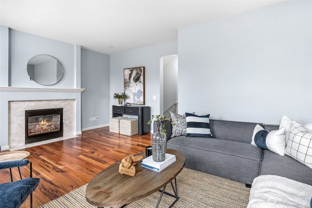 Photo of 5259 236th Place SE #23-1, Issaquah, WA 98029 (MLS # 2512586)