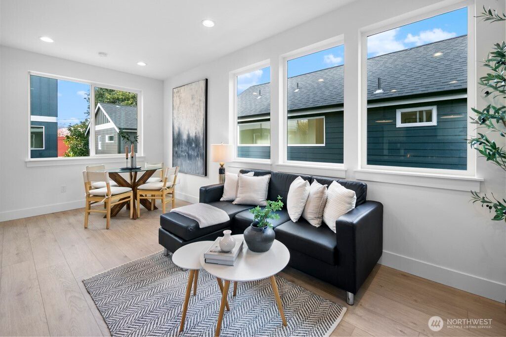 Photo of 318 B N 84th Street, Seattle, WA 98103 (MLS # 2458496)