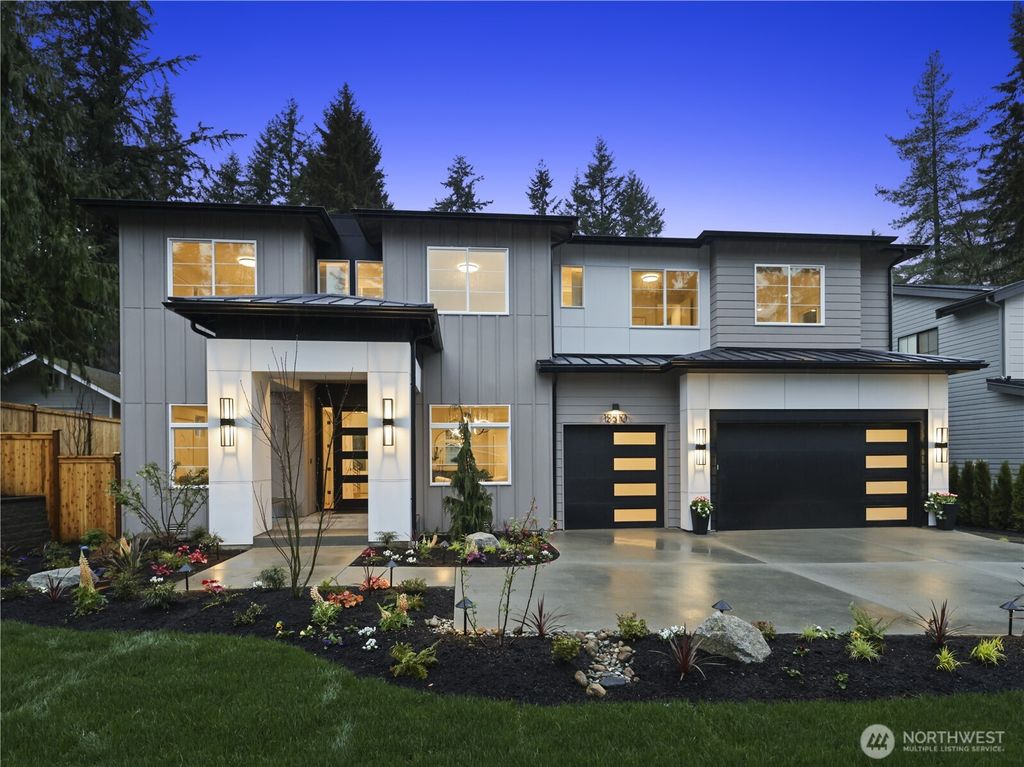 Photo of 13310 NE 112th Place, Redmond, WA 98052 (MLS # 2507209)