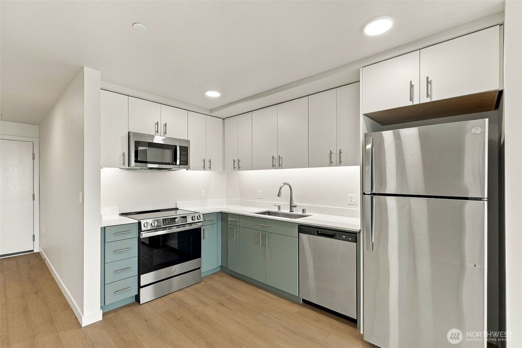 Photo of 6109 Phinney Avenue N #407, Seattle, WA 98103 (MLS # 2592907)