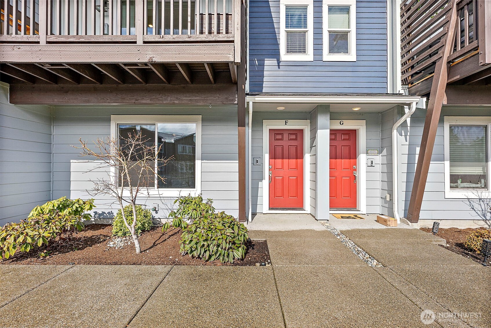 17525 110th Avenue E F