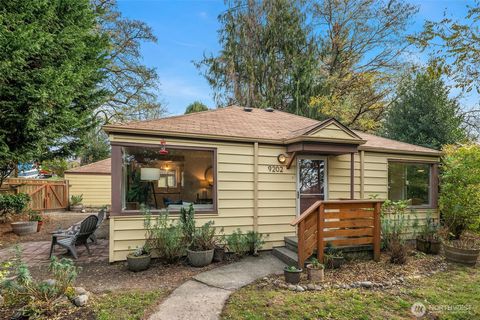 Photo of 9202 14th Avenue SW, Seattle, WA 98106 (MLS # 2454522)