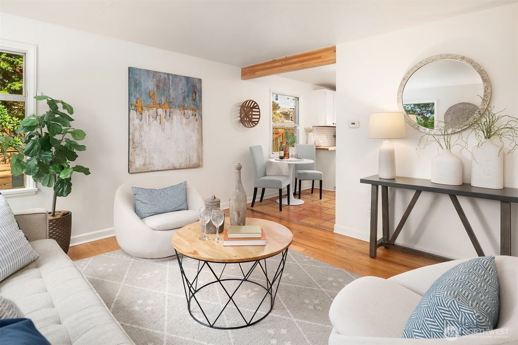 Photo of 9202 14th Avenue SW, Seattle, WA 98106 (MLS # 2454522)