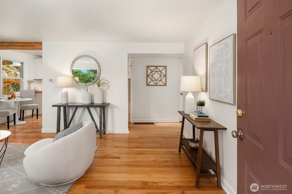 Photo of 9202 14th Avenue SW, Seattle, WA 98106 (MLS # 2454522)