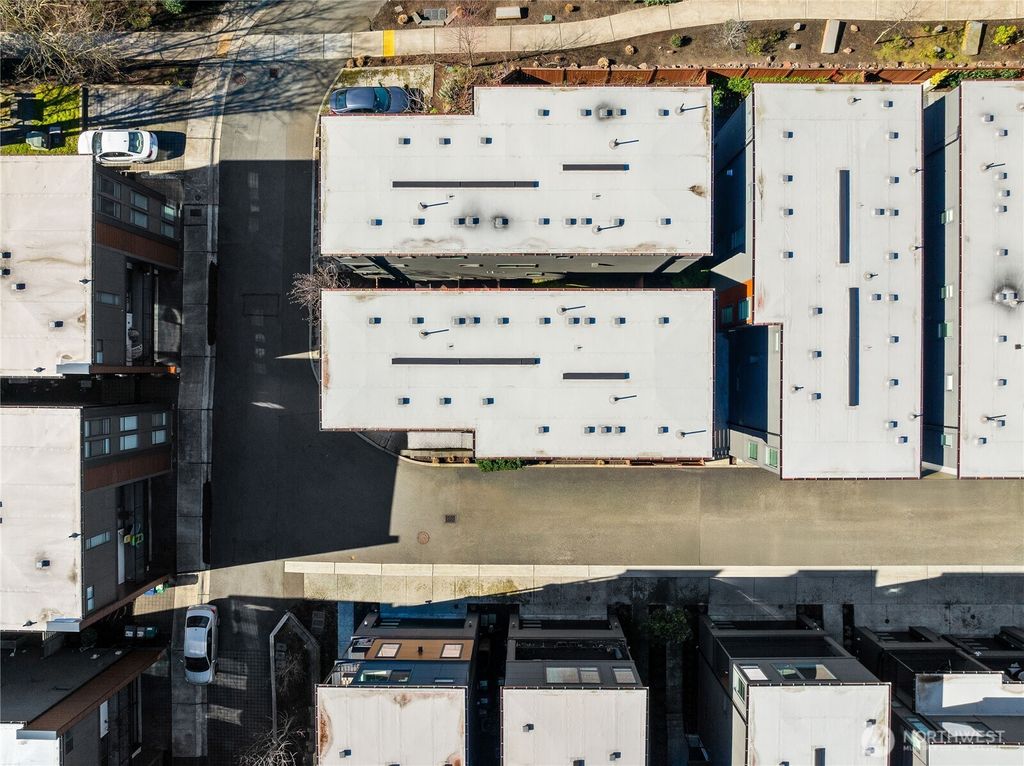 Photo of 312 7th Lane S #33, Kirkland, WA 98033 (MLS # 2474750)