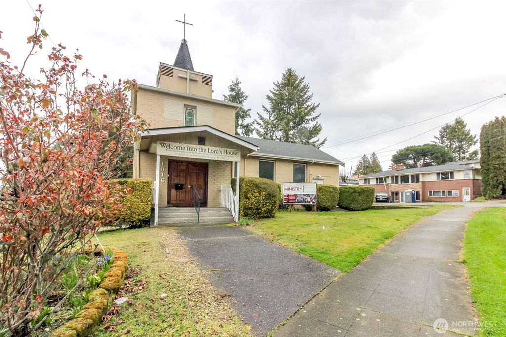 Photo of 1316 SW Holden Street, Seattle, WA 98106 (MLS # 2487438)