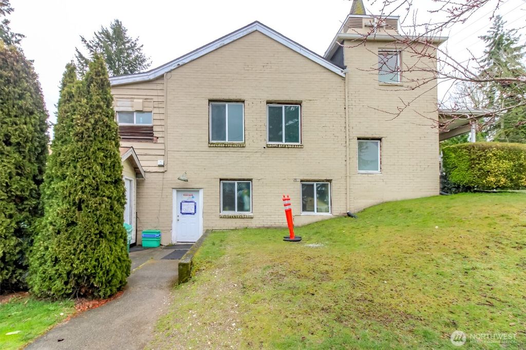 Photo of 1316 SW Holden Street, Seattle, WA 98106 (MLS # 2487438)