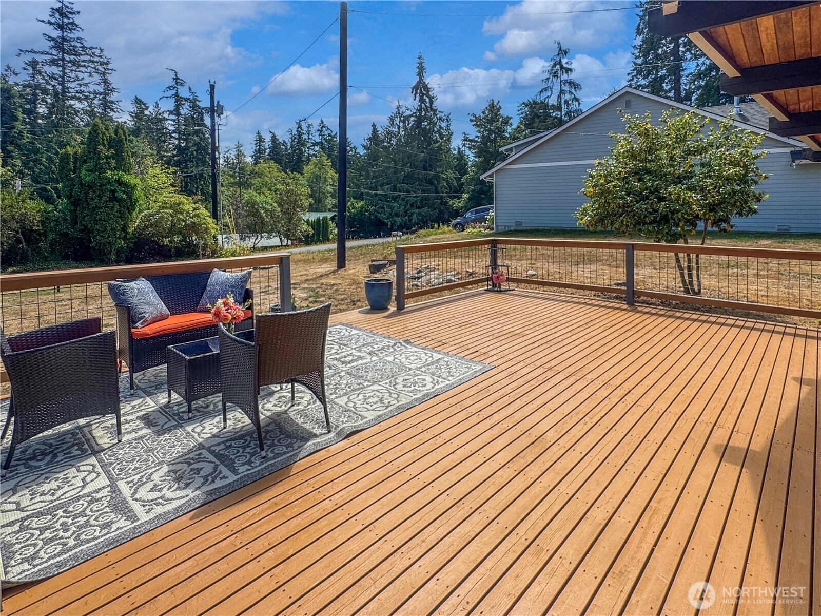 1636 Hemlock Drive