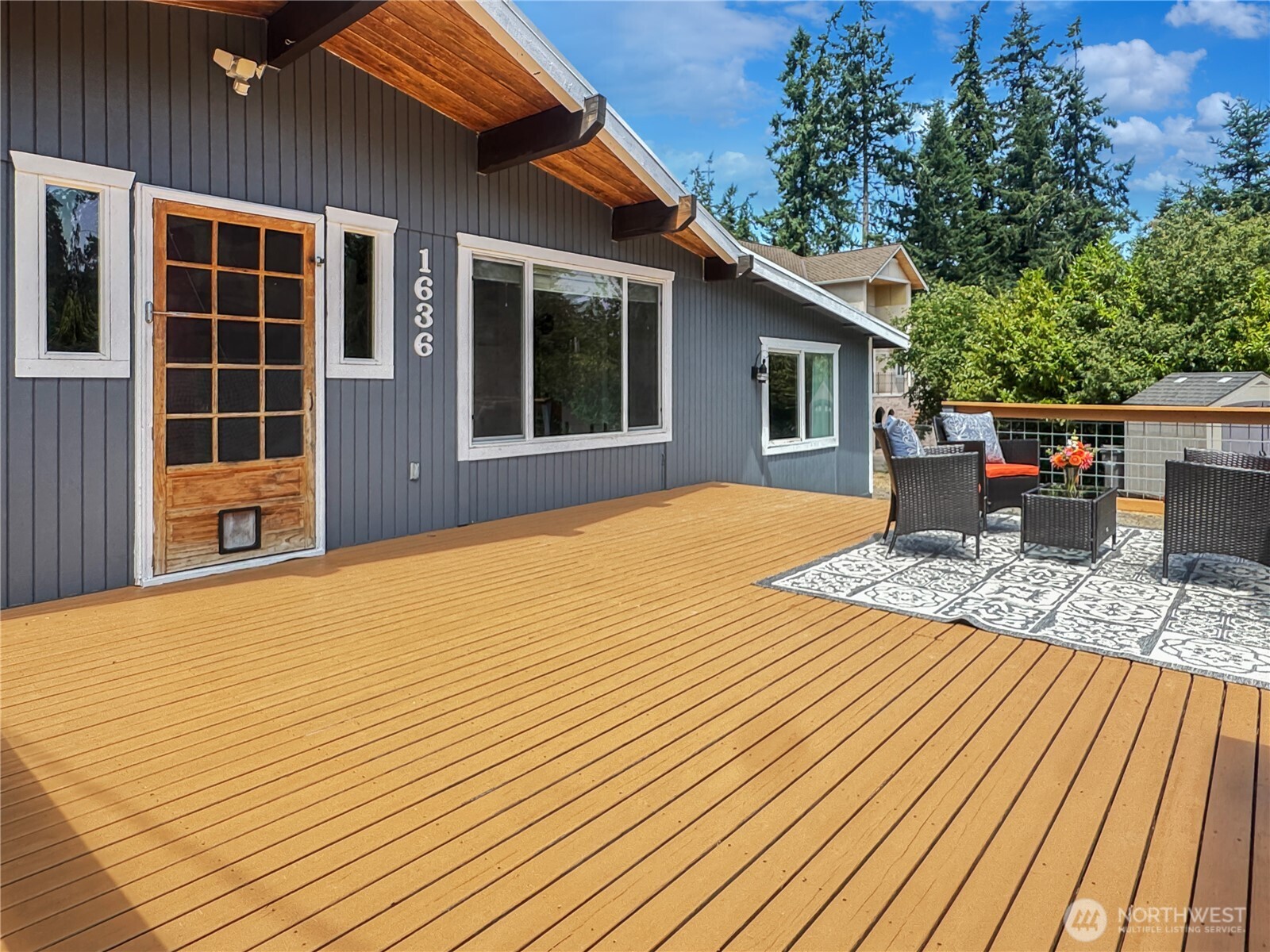 1636 Hemlock Drive