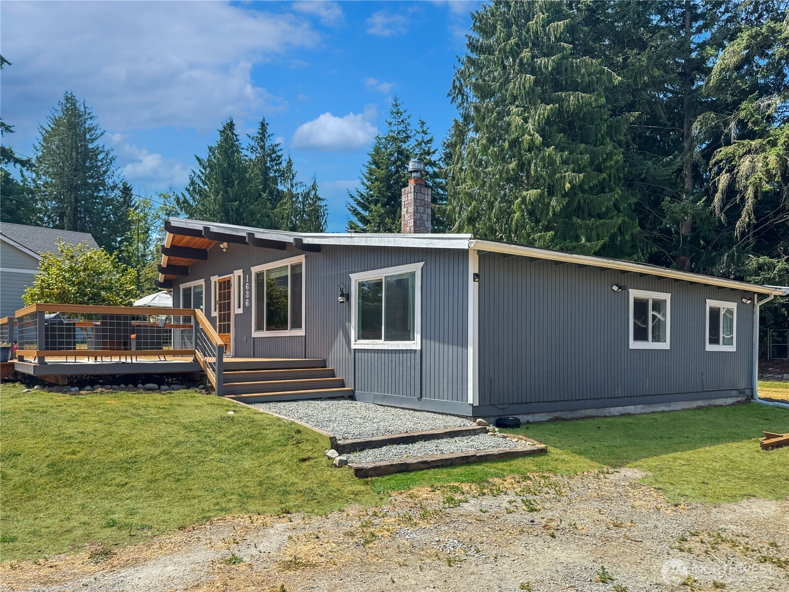 1636 Hemlock Drive