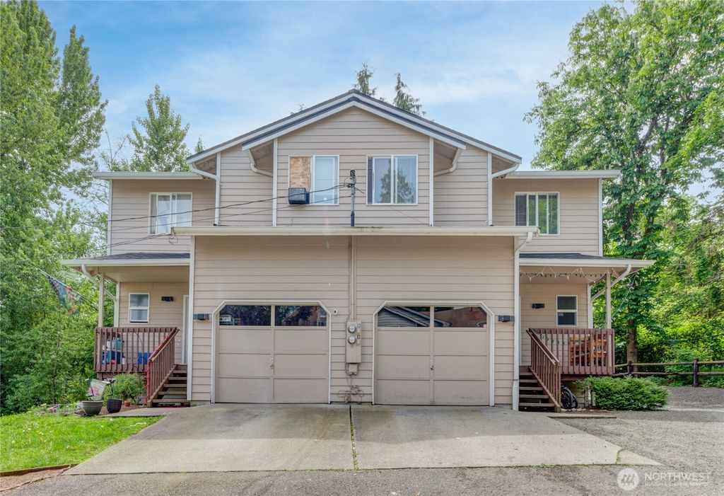 Photo of 5416 S 4th Ave Ave, Everett, WA 98203 (MLS # 2346848)