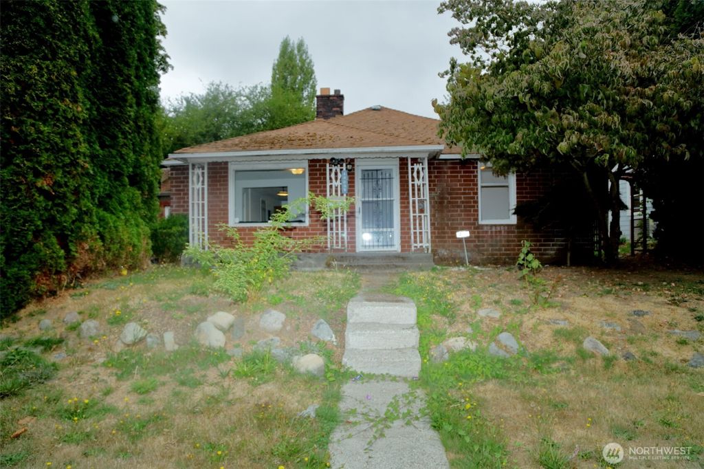 Photo of 12037 71st Avenue S, Seattle, WA 98178 (MLS # 2433539)