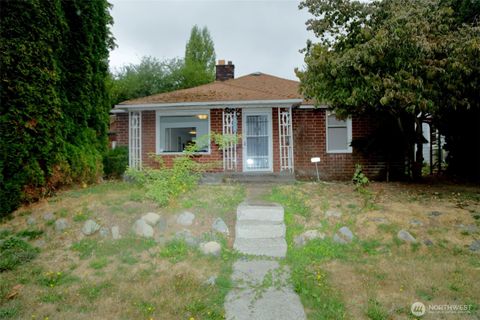 Photo of 12037 71st Avenue S, Seattle, WA 98178 (MLS # 2433539)