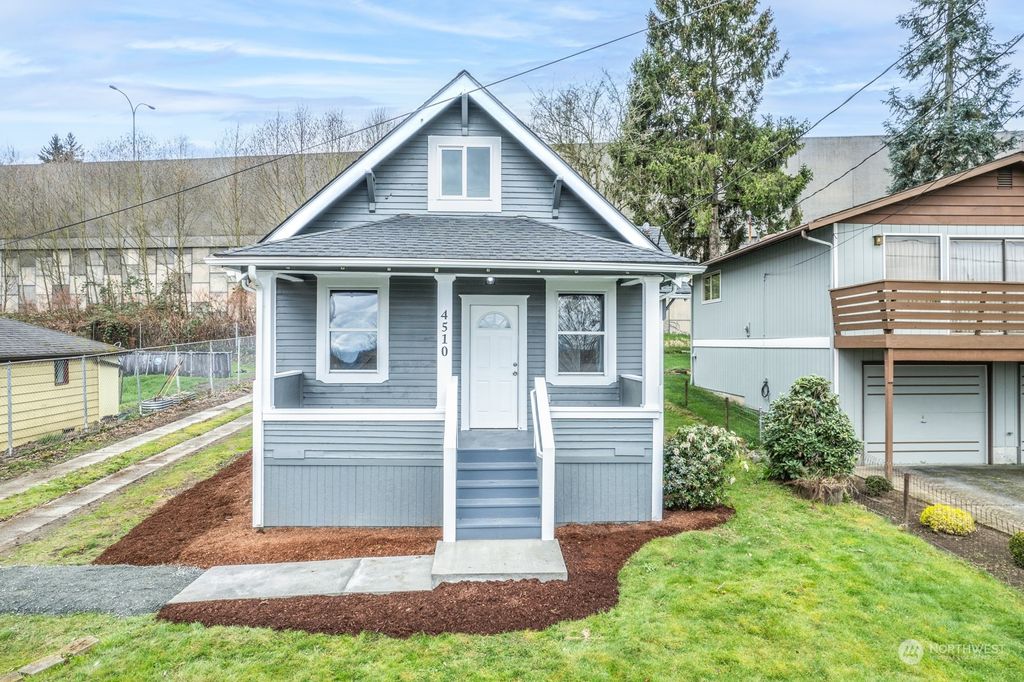 Photo of 4510 S 4th Ave Ave, Everett, WA 98203 (MLS # 2212502)