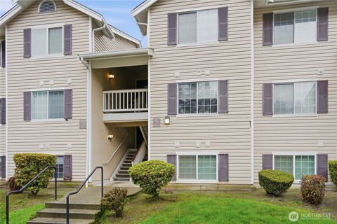 Photo of 19230 Forest Park Drive NE #H-327, Seattle, WA 98155 (MLS # 2475778)