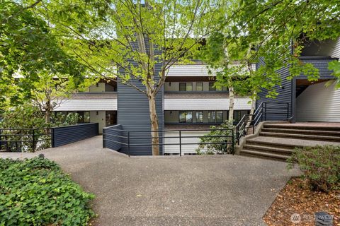 Photo of 3055 80th Avenue SE #107, Mercer Island, WA 98040 (MLS # 2432972)