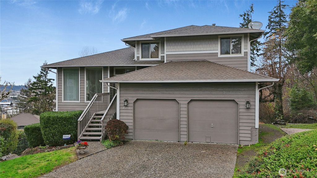 Photo of 21211 95th Court S, Kent, WA 98031 (MLS # 2460928)
