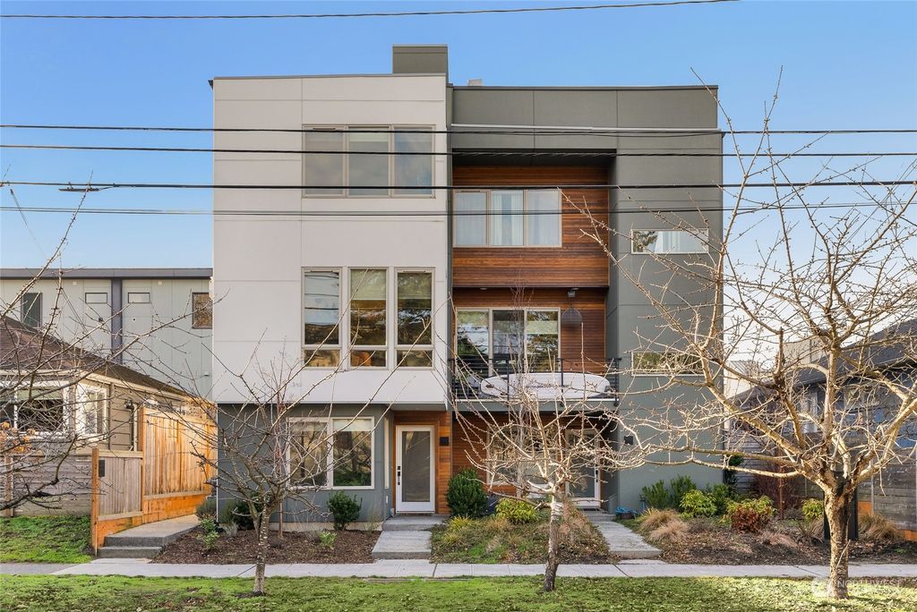 Photo of 3005 62nd Avenue SW #B, Seattle, WA 98116 (MLS # 2024045)