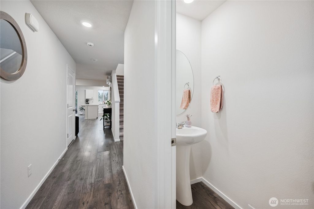 Photo of 2800 N 3rd Way, Ridgefield, WA 98642 (MLS # 2496810)